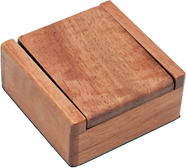 Wooden Dice Box and 8 Wooden Dice